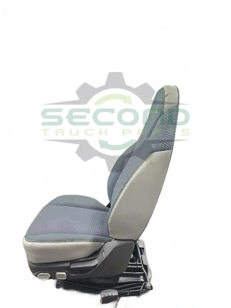 Volvo Air ride seat OEM 24524608D12 - Second Truck Parts