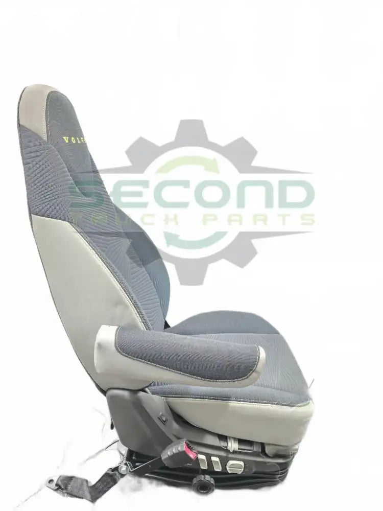 Volvo Air ride seat OEM 24524608D15 - Second Truck Parts