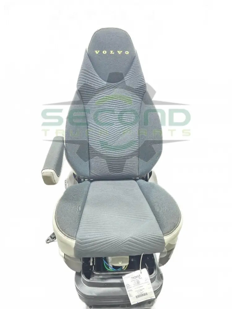 Volvo Air ride seat OEM 24524608D9 - Second Truck Parts