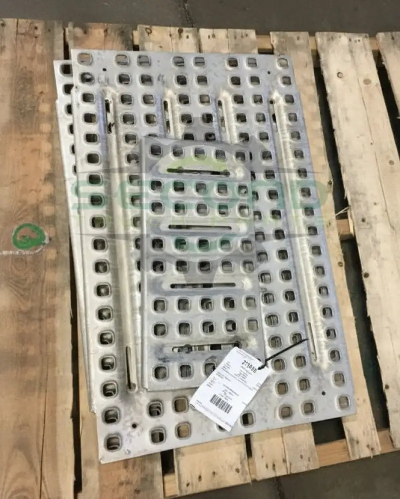 Volvo Complete aluminum cat walk 20559519 OEM - Second Truck Parts