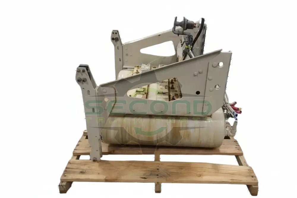 Volvo Frame mounted battery box assembly OEM 21183543 - Second Truck Parts