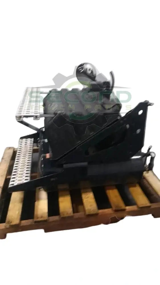 Volvo Frame mounted battery box OEM 21043167 - Second Truck Parts