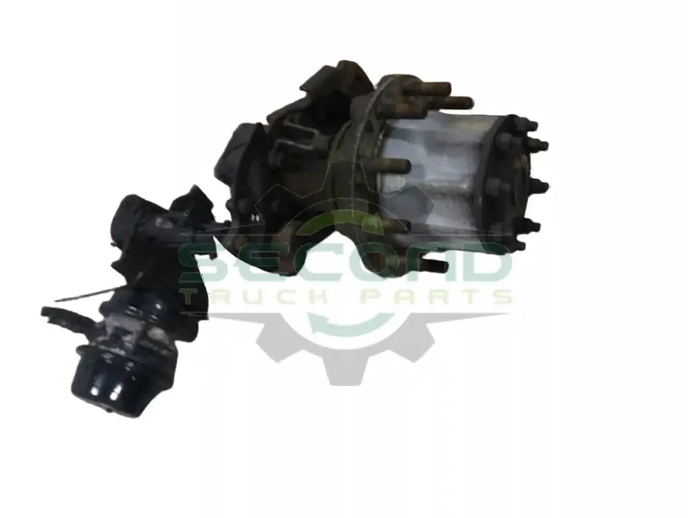 Volvo Front rear axle RH hub cutoff OEM 22374449 - Second Truck Parts