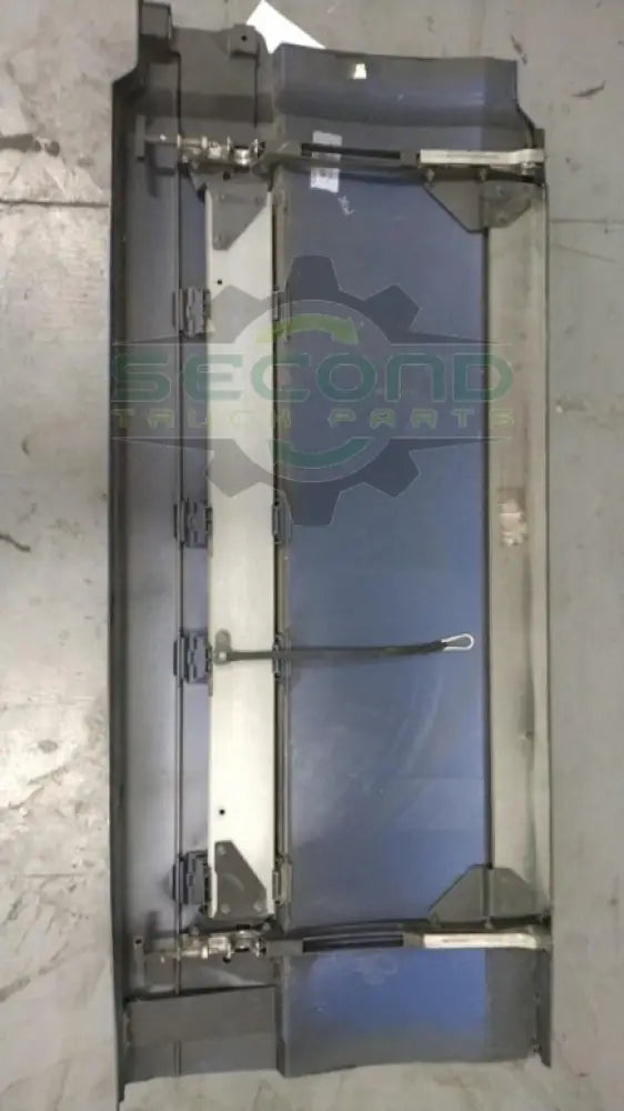 Volvo LH middle chassis fairing OEM 82488860 - Second Truck Parts