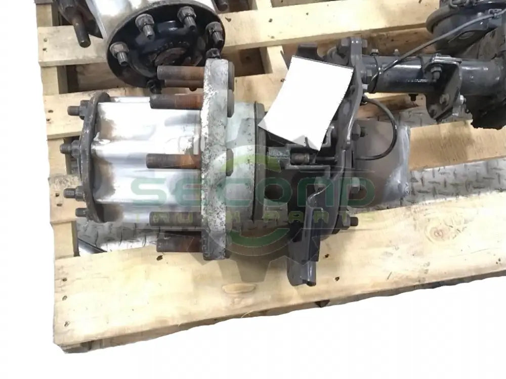 Volvo LH rear axle hub cutoff assembly OEM 25171572 - Second Truck Parts