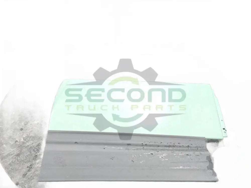 Volvo LH upper cab fairing with extension 78524305 OEM 23714043D7 - Second Truck Parts