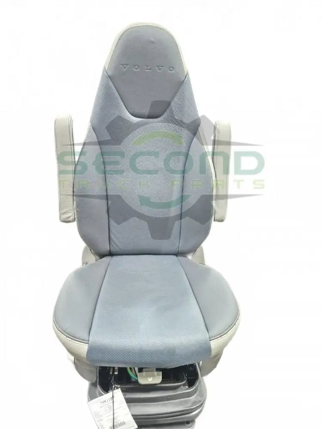 Volvo Premium seat OEM 26023855D2 - Second Truck Parts