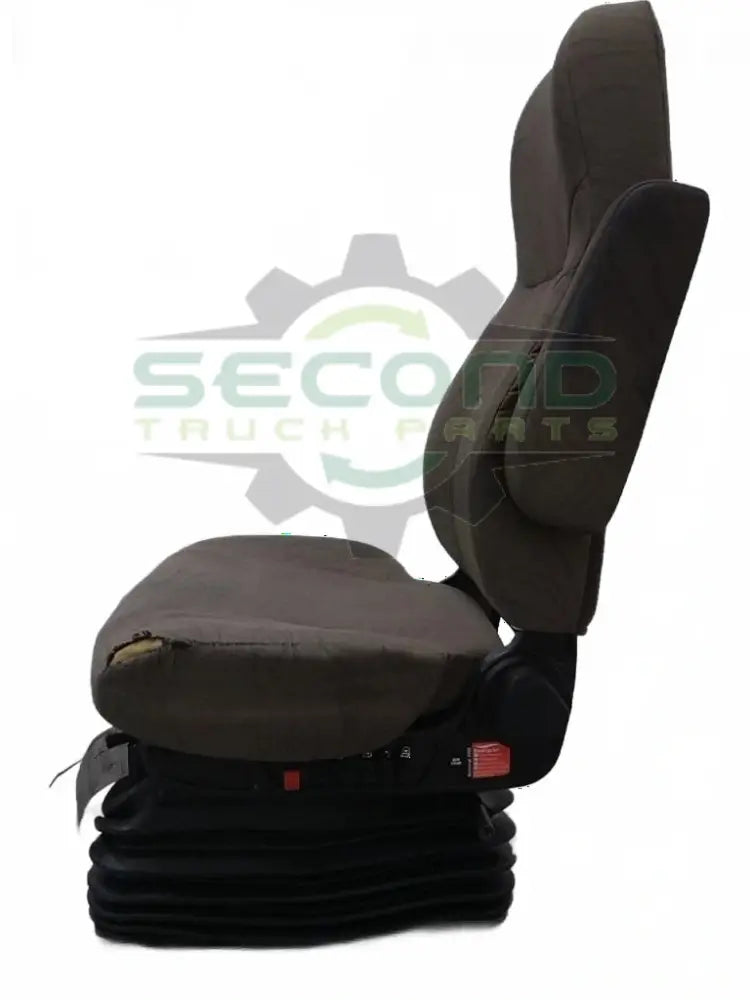 Volvo RH AIR RIDE SEAT/738565 OEM 21615566 - Second Truck Parts
