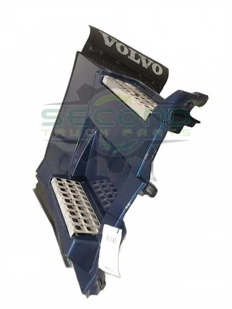 Volvo RH Chassis fairing extension ( rear ) with steps 25 OEM 82486811 - Second Truck Parts