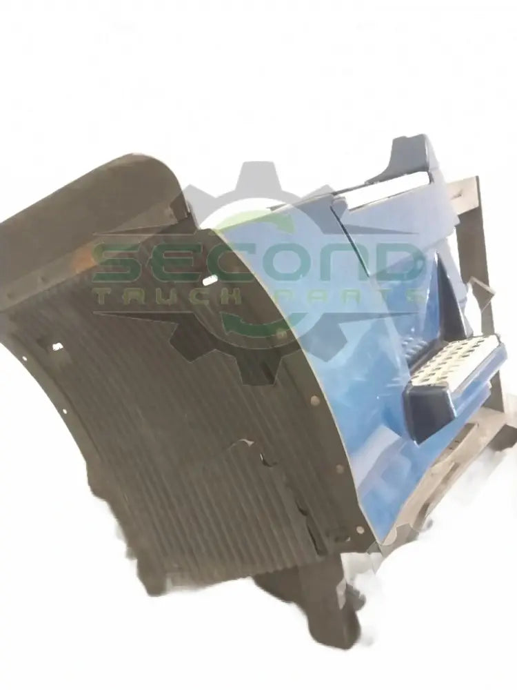 Volvo RH Chassis fairing extension ( rear ) with steps 25 OEM 82486811 - Second Truck Parts