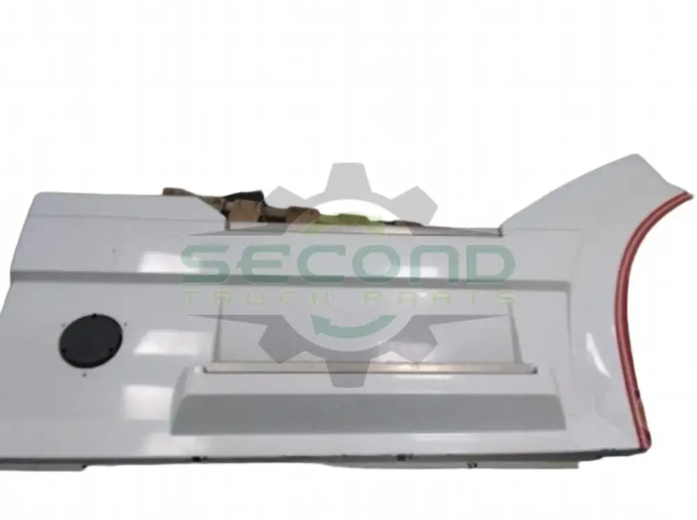 Volvo RH chassis fairing with steps OEM 82487678 - Second Truck Parts