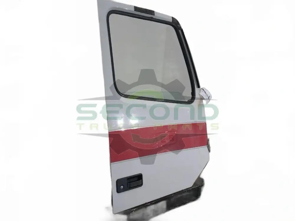 Volvo RH DOOR ASSEMBLY OEM 26674777 - Second Truck Parts