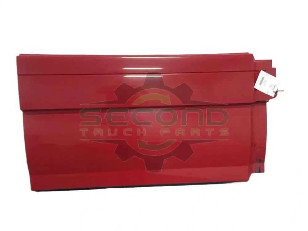 Volvo RH rear / middle chassis fairing OEM 20982637 - Second Truck Parts
