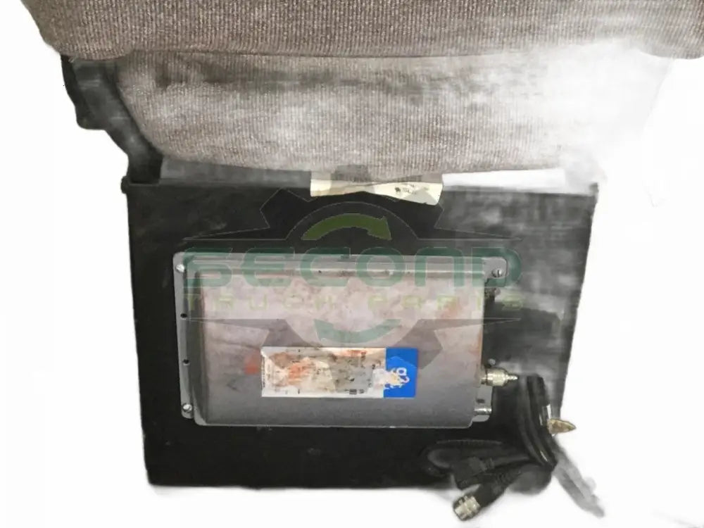 Volvo RH Seat OEM 21847011 - Second Truck Parts