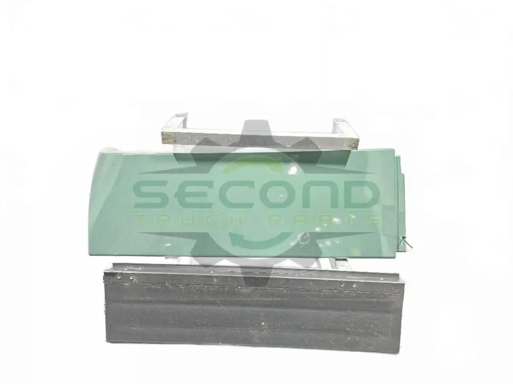 Volvo RH upper cab fairing with extension 78527300 OEM 78565408D8 - Second Truck Parts