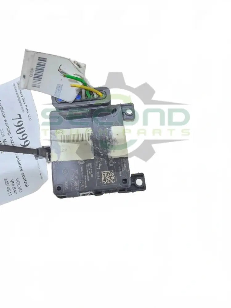 Volvo Short range radar control unit OEM 24574911D10 - Second Truck Parts