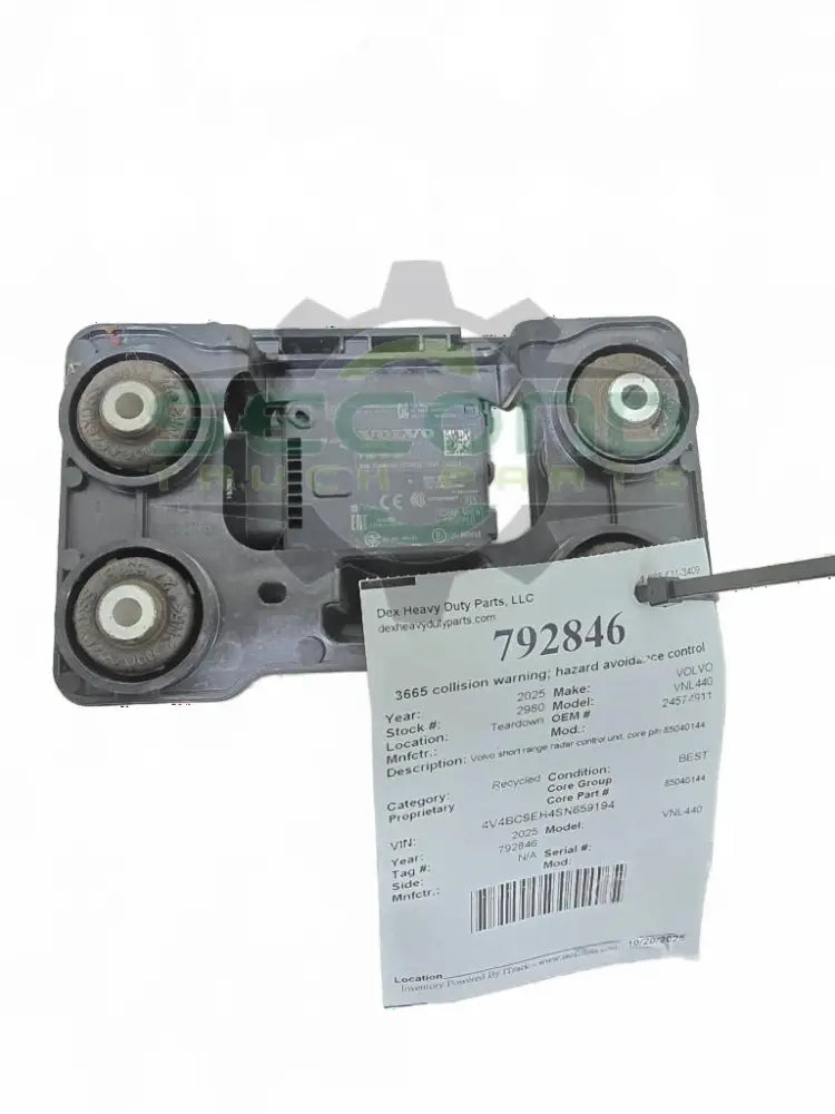Volvo Short range radar control unit OEM 24574911D5 - Second Truck Parts