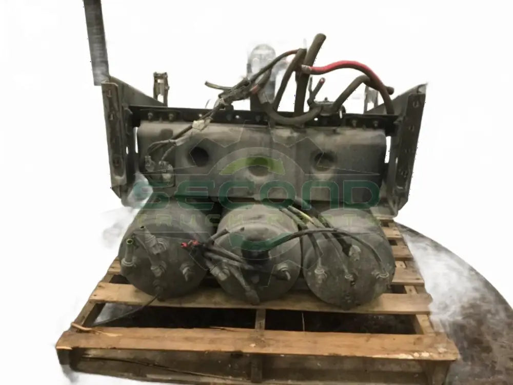 Volvo Steel battery box shelf 21043167 with x3 steel air tanks x2 - Second Truck Parts