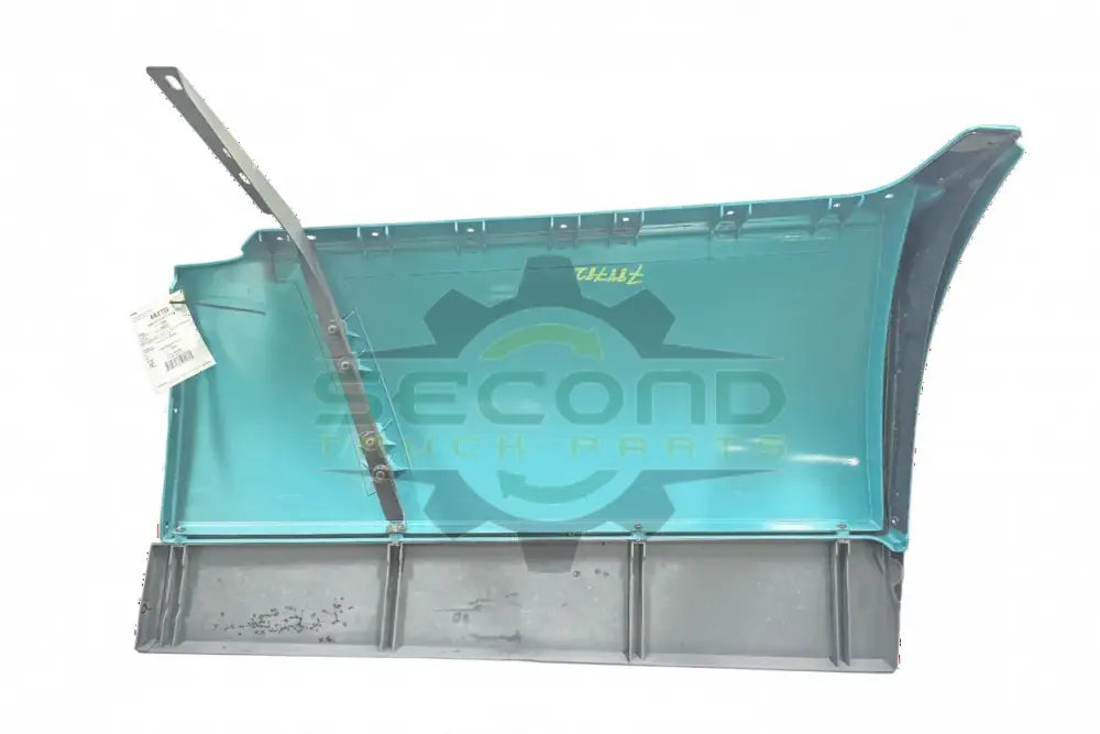 Volvo VN RH roof fairing deflector / extension 84730206 and 82709690 - Second Truck Parts