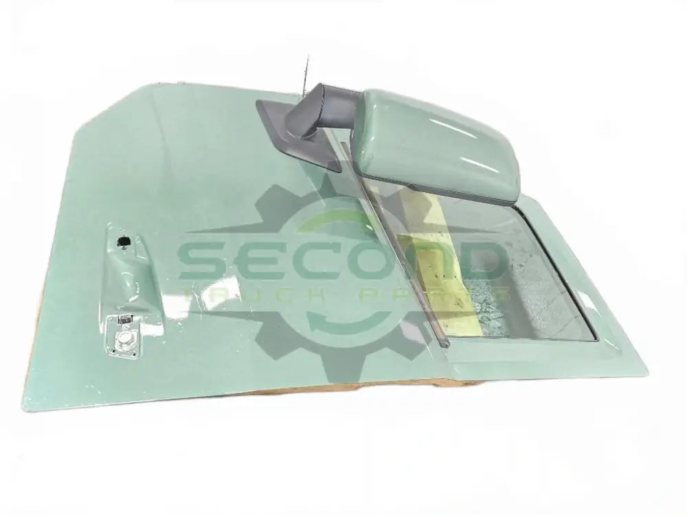 Volvo VNL LH door assembly OEM 78492125 - Second Truck Parts
