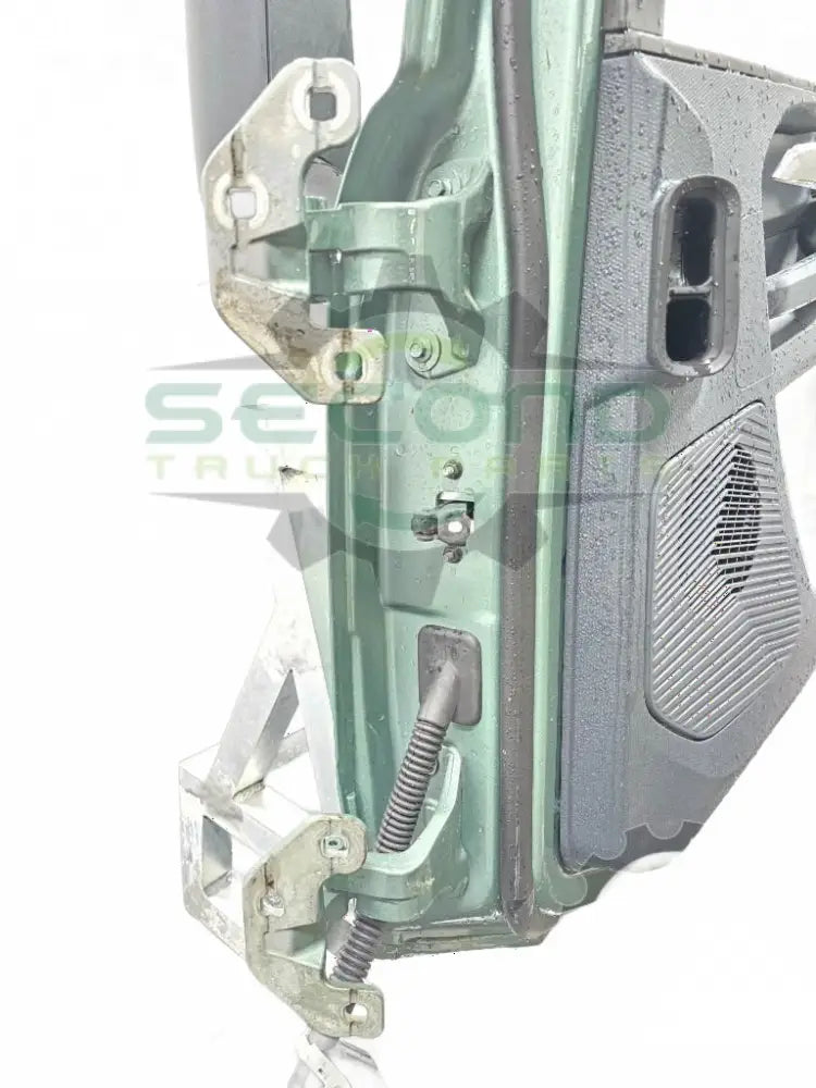Volvo VNL RH door assembly OEM 78492129D2 - Second Truck Parts