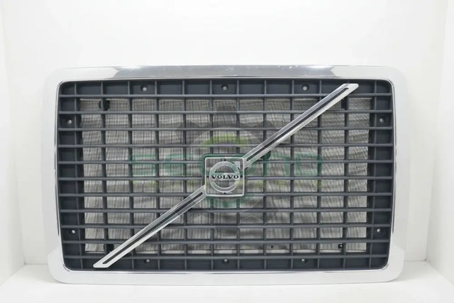 Volvo VNM hood grille assembly OEM 84023892 - Second Truck Parts
