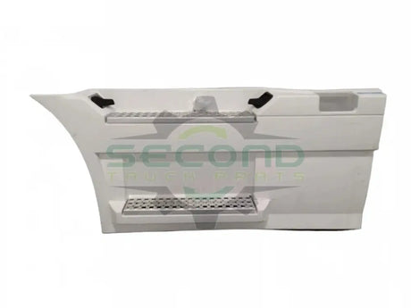 Volvo VNM LH chassis fairing with steps OEM 82735611 - Second Truck Parts